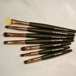 New Quality 7 piece Cosmetic Makeup Brush Set